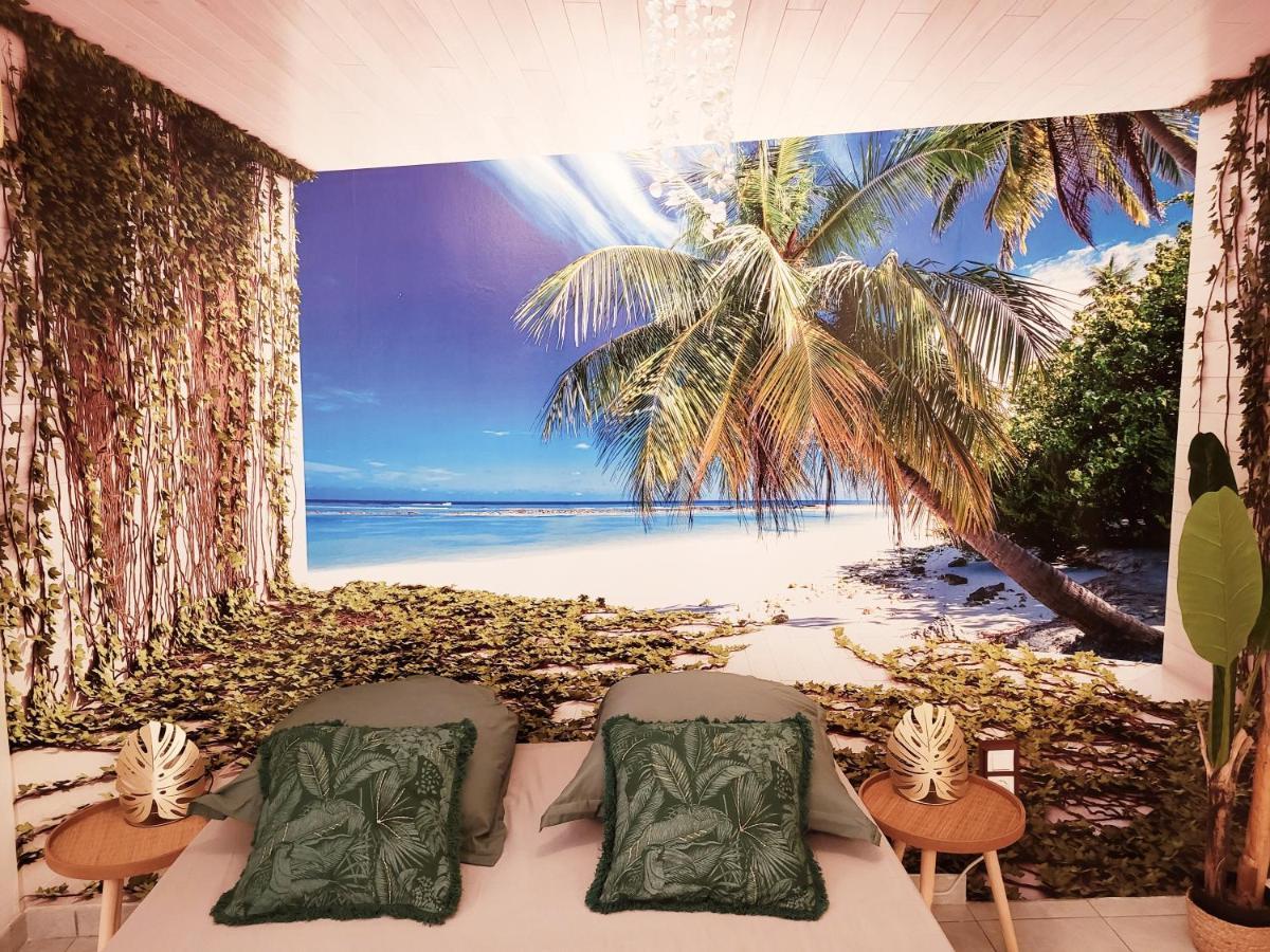 Le studio TAHITI 4 pers 600m de la plage la favière Bormes-les-Mimosas Extérieur photo