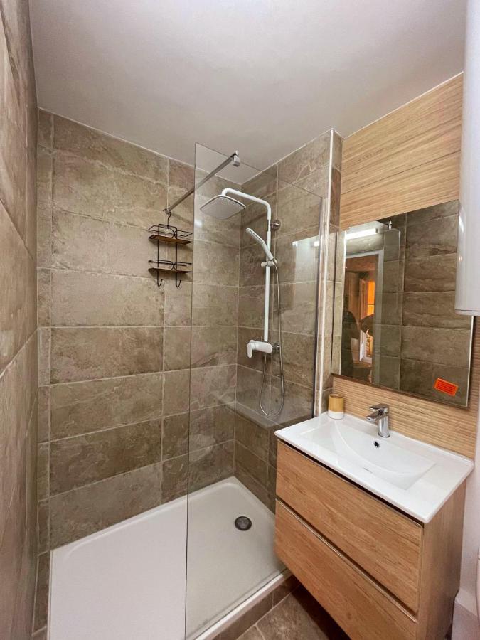 Le studio TAHITI 4 pers 600m de la plage la favière Bormes-les-Mimosas Extérieur photo